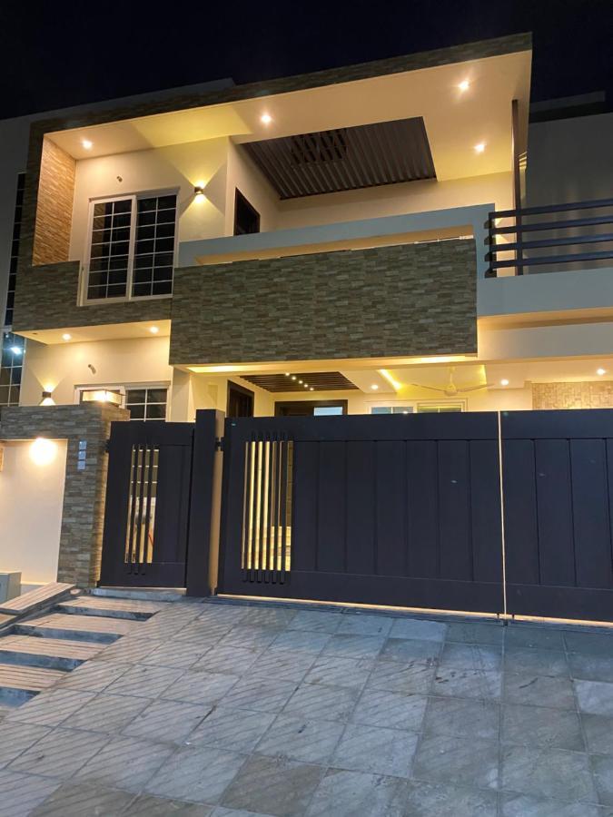 Continental Boutique House Acomodação com café da manhã Islamabad Exterior foto